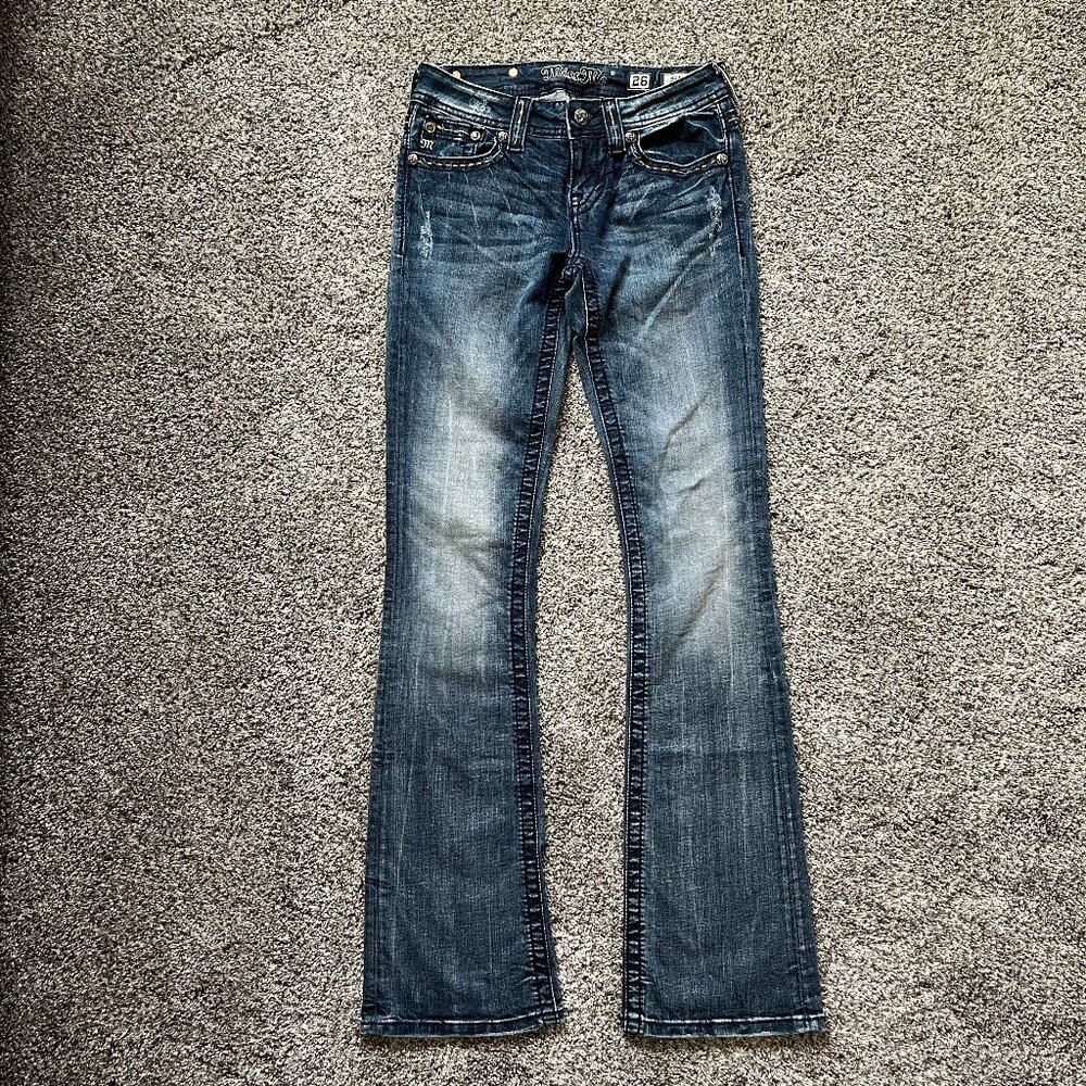 Miss Me Jeans, Women's size 26, Special stitching and design
